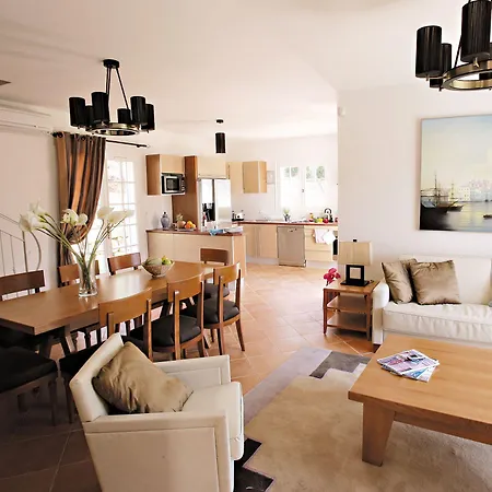 Lagrange Carre Beauchene Holiday park Sainte-Maxime