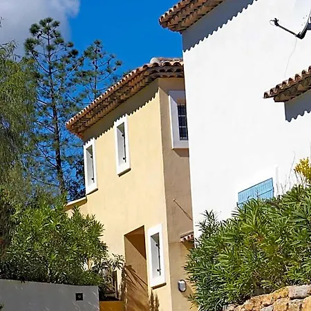 Residence Lagrange Vacances Villas Le Carre Beauchene 3*