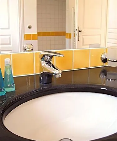 Lagrange Carre Beauchene